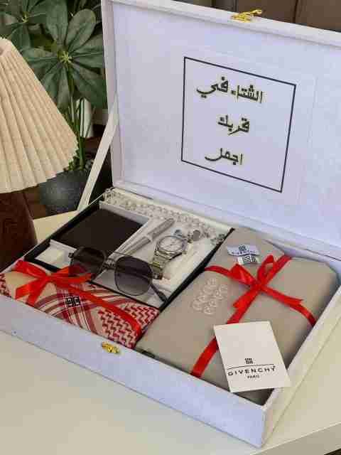 بوكس هدايا رجالي فاخر – طقم جفنشي مع ساعة وملحقات